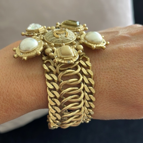 Chanel vintage logo  jewel chain link cuff bracelet - Picture 5 of 14